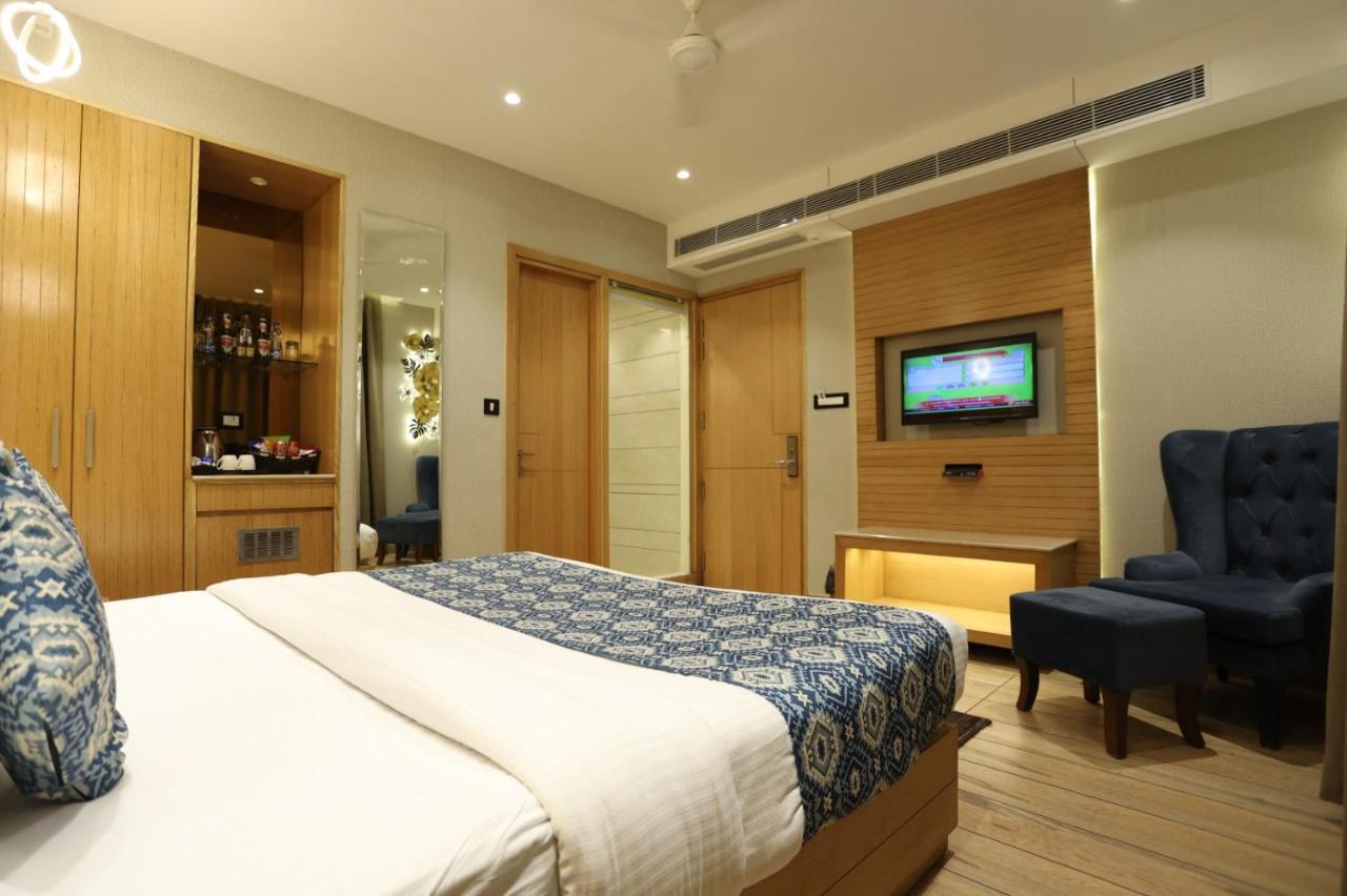 Jrd Luxury-Business Hotel Nowe Delhi Zewnętrze zdjęcie