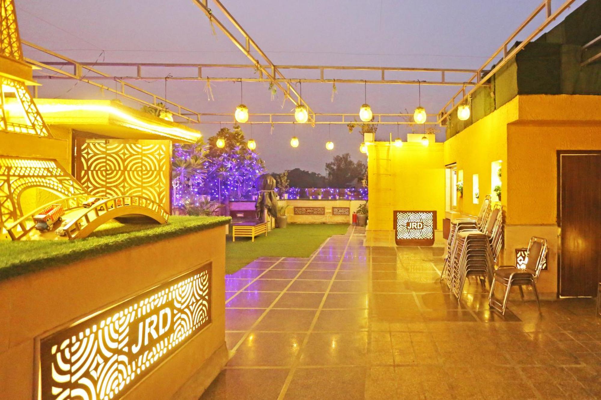 Jrd Luxury-Business Hotel Nowe Delhi Zewnętrze zdjęcie